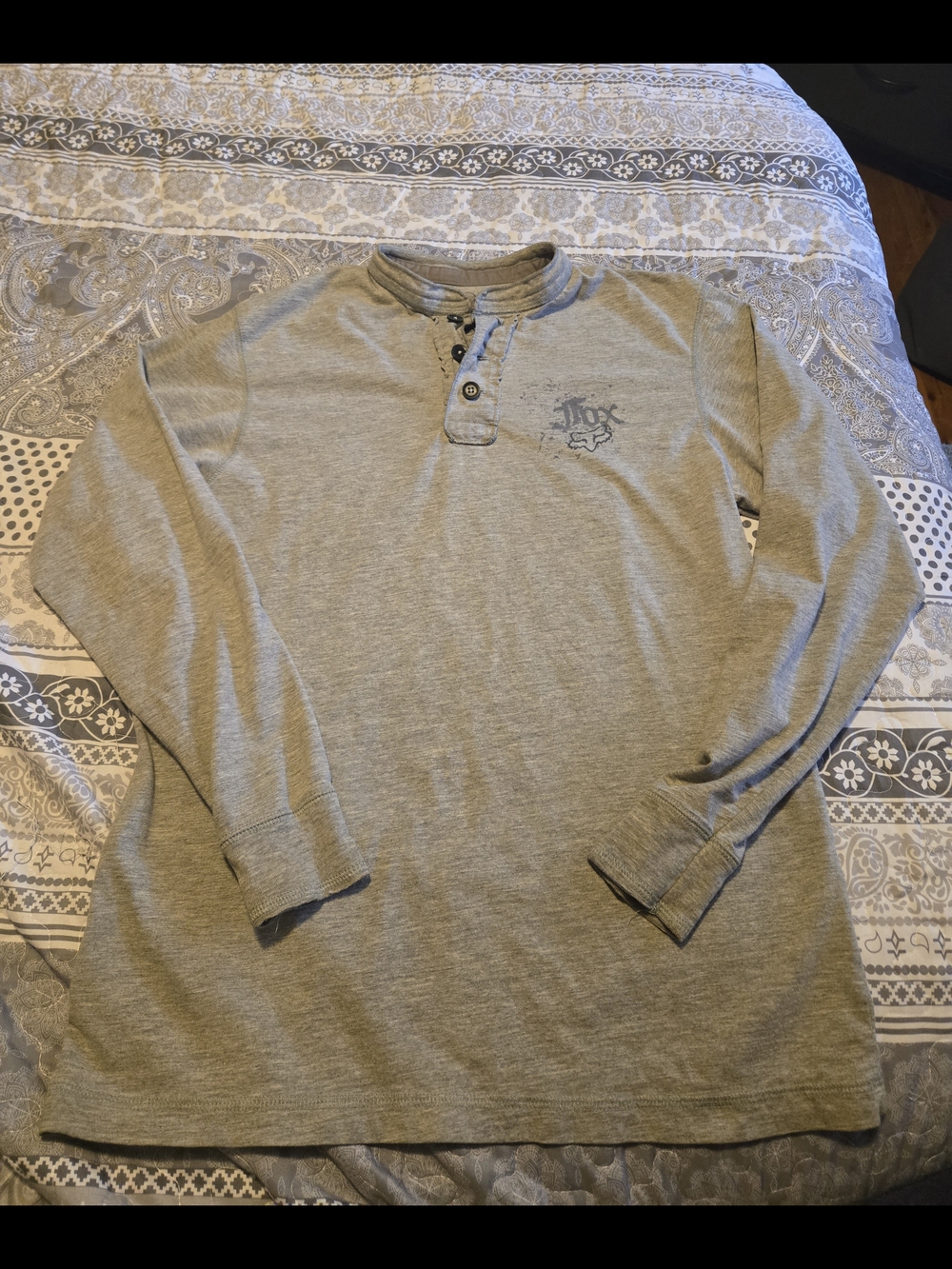 Fox Men's Long Sleeve Henley - Light Gray Size Medium